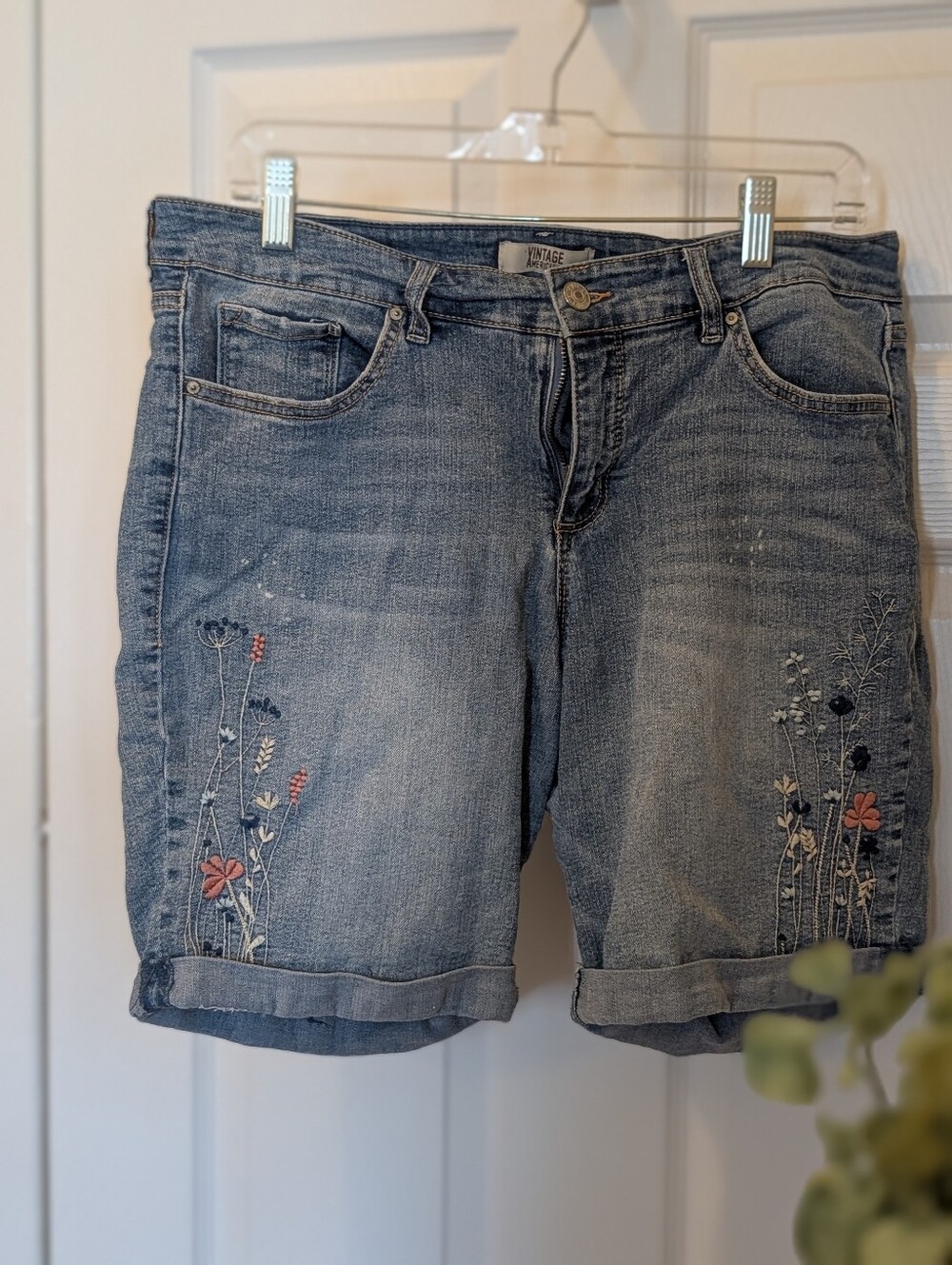 Vintage America Blues Sz 12 Embroidered Floral Denim Bermuda Shorts Cottagecore